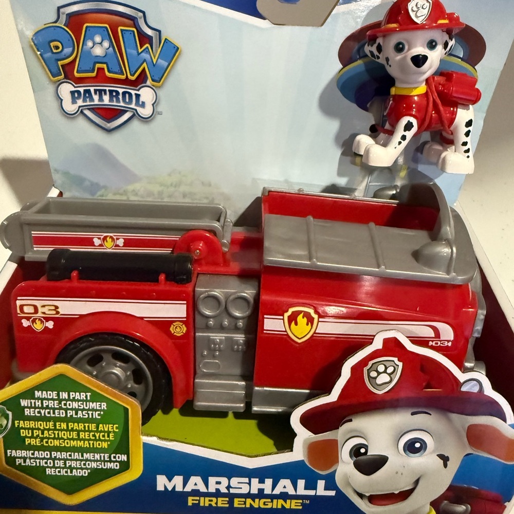 Nickelodeon Marshall Fire Engine Paw Patrol Red and White Action Figure Playset - Picture 5 of 6